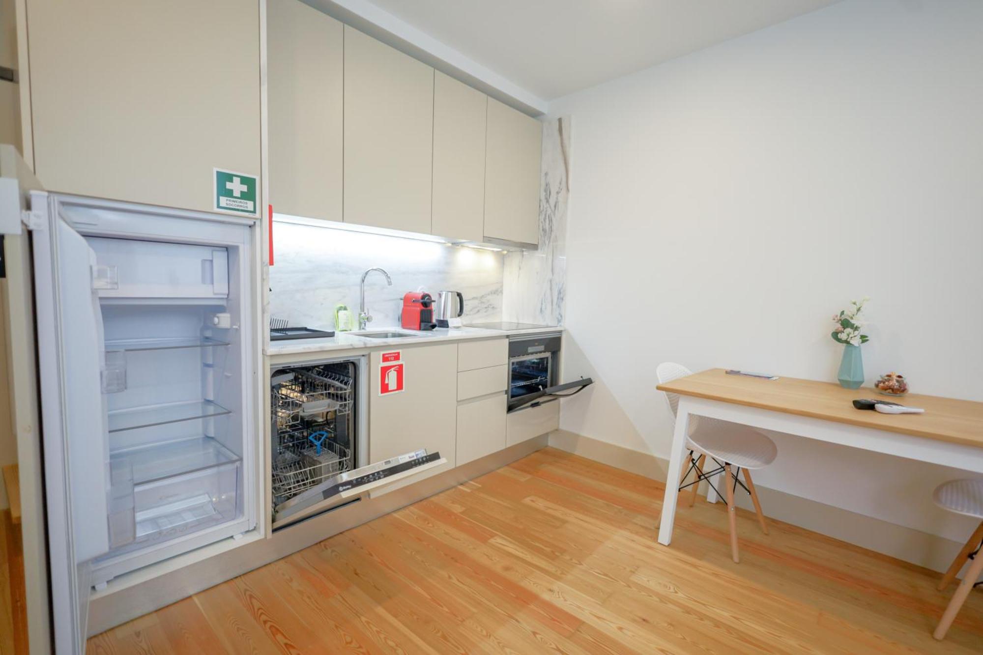 Martires Sweet Apts By Portocityhosts Zimmer foto